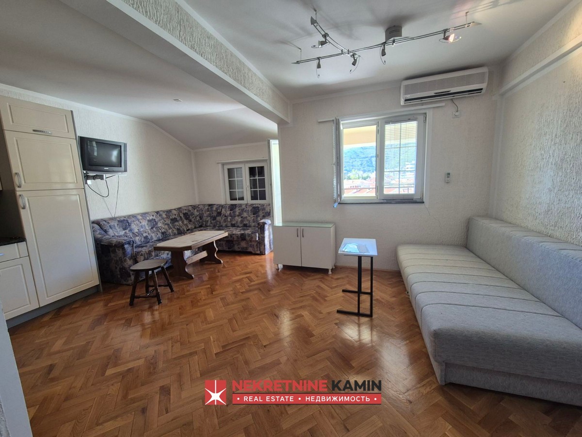 One-Bedroom Apartment of 44 m², 100 m from Slovenska Beach, Velji Vinogradi, Budva